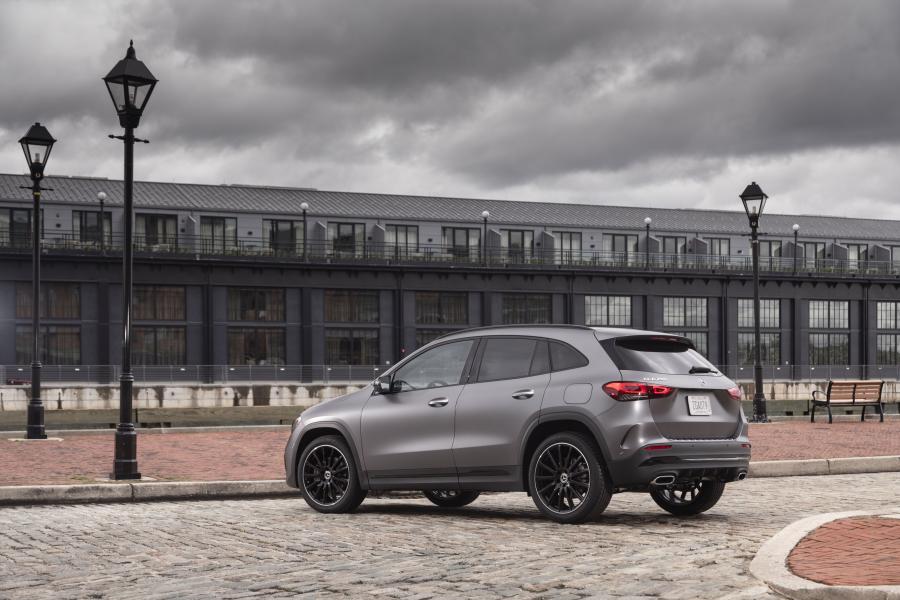  Mercedes-Benz GLA250 AMG Line (H247) 2020 года  (NA) (фото 13 из 96)